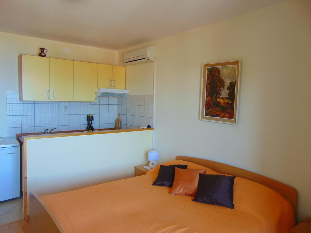 Guest House Jelsa イェルサ エクステリア 写真