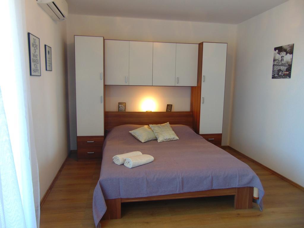 Guest House Jelsa イェルサ エクステリア 写真